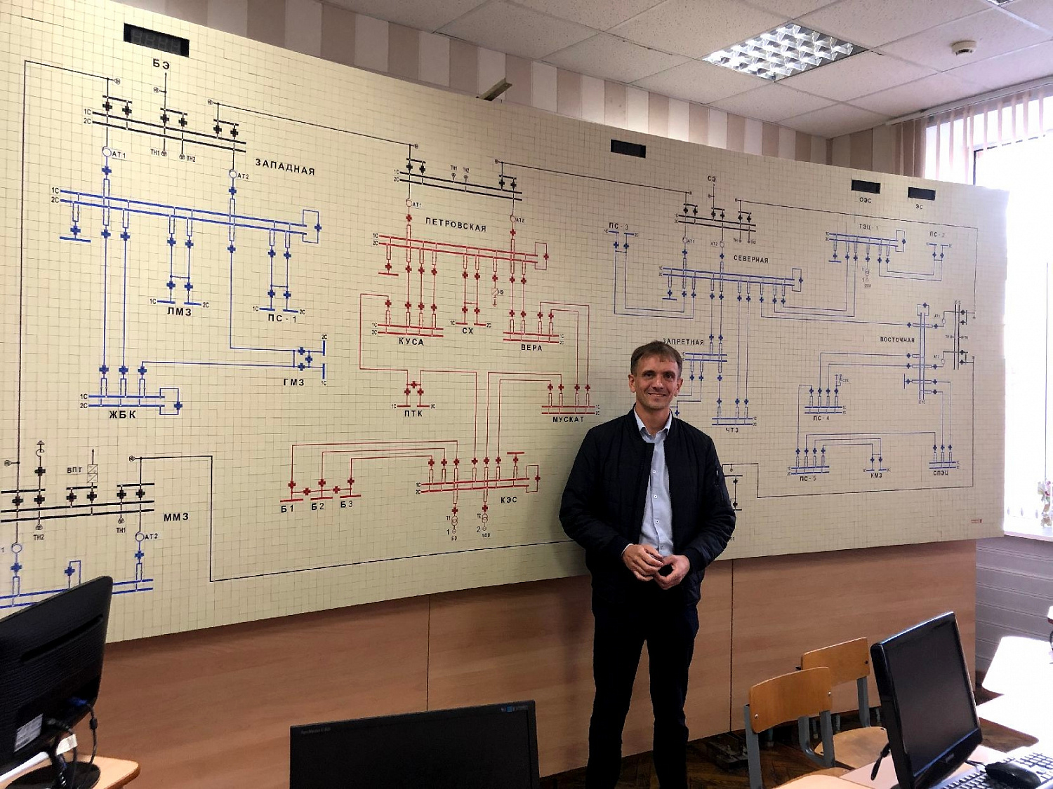 Директор ООО «ЮУЭМЗ» провел презентацию завода на кафедре электроснабжения ЮУрГУ